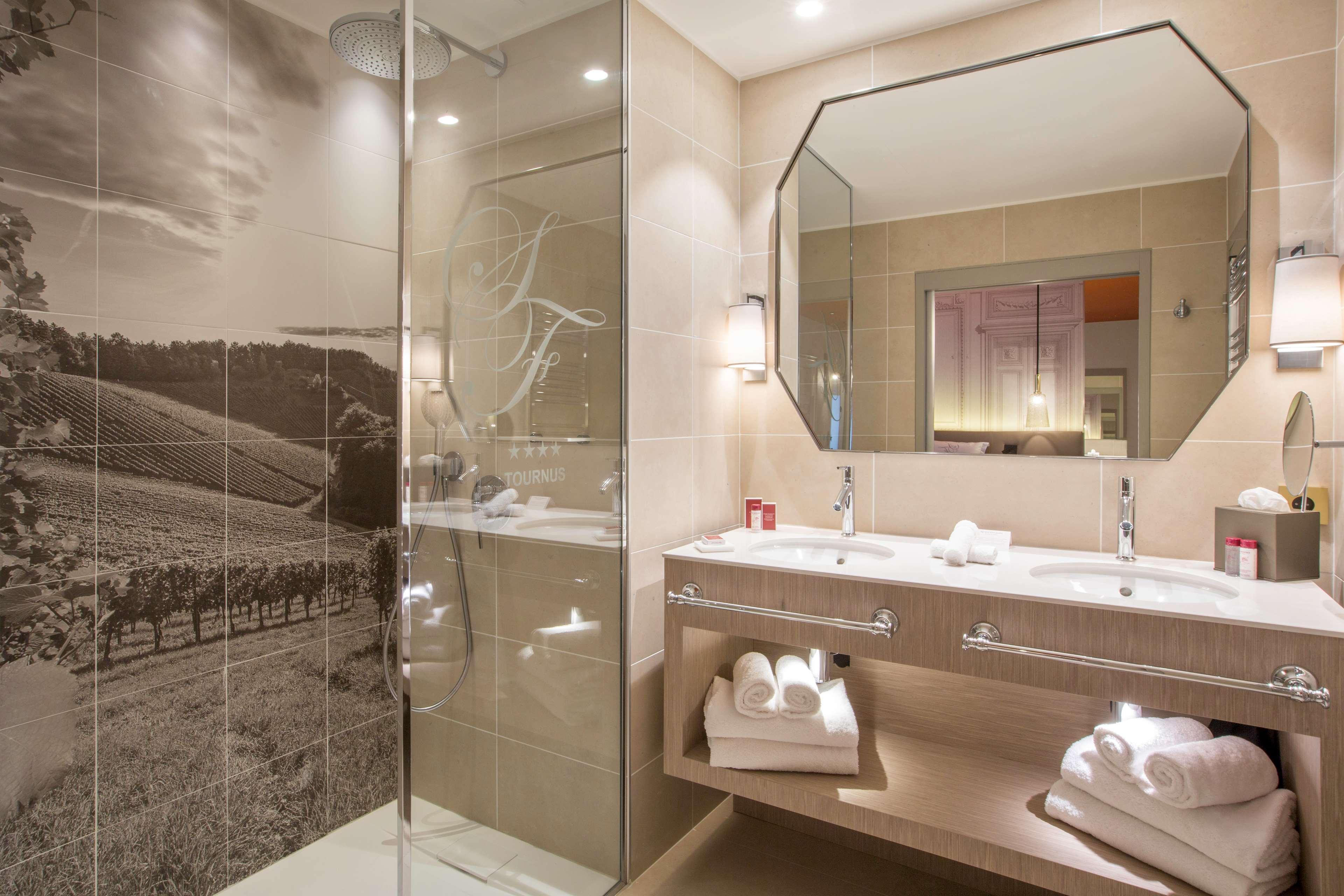 Hotel & Spa Les Sept Fontaines Best Western Premier Турню Экстерьер фото